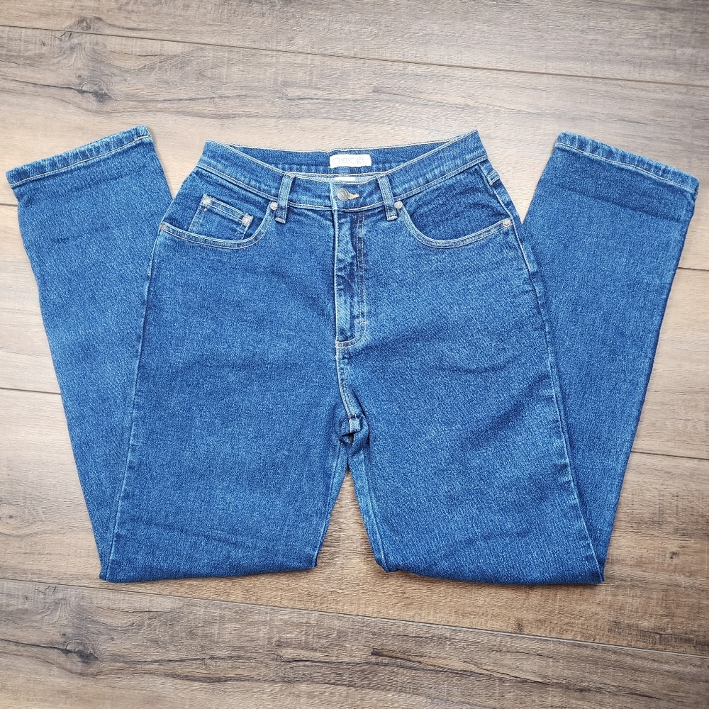 VTG Cherokee High Rise Mom Jean size 8